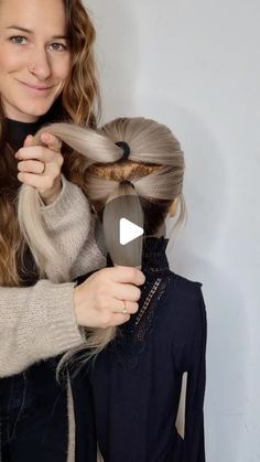 Bridal Updos For Long Hair Ponytail, Up Do Straight Hair, Diy Simple Hairstyles, Fun Hair Dos For Medium Hair, Easy Pretty Updos For Medium Hair, Braided Ponytail Hairstyles Videos, Simple Pony Tailed Hairstyle, Simple Upstyles For Medium Hair, Diy Ponytail Updo