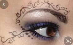 Easy Dark Fairy Makeup, Halloween Eye Makeup Easy, Goth Tinkerbell, Dark Fairy Makeup, Face Paint Tutorial, Eye Makeup Easy, Fairy Face Paint, Trad Goth Makeup, Fairy Face