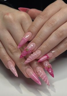 Nail Designs Stiletto Almond, Pink Polygel Nail Ideas, Stiletto Nails Pink, Pink Stiletto Nails, Nagellack Trends, Girly Acrylic Nails, Acrylic Nails Coffin Pink