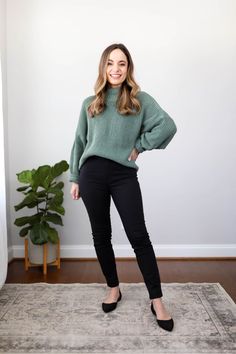 winter teacher outfits Womens Office Casual Outfits, Professional Outfit Leggings, Leggings Outfit For Work Offices Winter, Business Leggings Outfit, Office Outfits With Flats, Office Outfits Women Flats, Work Attire With Flats, Comfortable Professional Outfits, Comfortable Business Casual Outfits