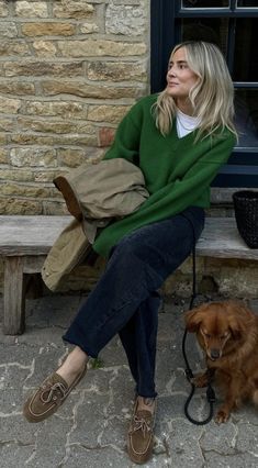 Country Club Dinner Outfit Winter, Lucy Williams Outfits, Fisherman Outfit For Women, Short Woman Outfit, Ireland Outfit Fall, Cotswolds Outfit, Ireland Outfits, Vintage Sweater Outfit, Kinfolk Style