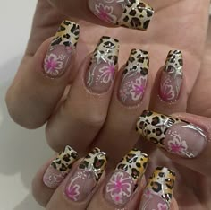 Long Almond Nails Gyaru Styles List, Y2k Japanese Aesthetic, Uñas Y2k, Japan Nails, Gyaru Nails, Y2k Gyaru, Dot Nail Designs, Punk Nails, Dot Nail Art