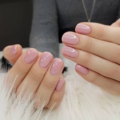 Are you looking for a trend for short nails in 2019? Are you struggling to make good-looking manicures without long nails? Matte Pink Nails, Cute Pink Nails, Ten Nails, Pink Glitter Nails, Nude Nail Polish, Her Nails, Wedding Nails Design, Super Nails, Pink Nail Designs