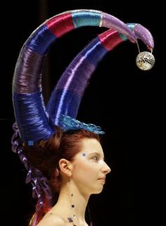 crazy colorful pics | Crazy Hairstyles (29 pics) Weird Hairstyles, Makeup Artist Humor, Hair Horn, Turn Down For What, Dramatic Hair, Fantasy Hair, Hair Shows, Holiday Hairstyles