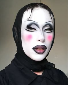 Alt Drag Makeup, Clubkid Makeup, Club Kid Makeup, Art Deco Makeup, Intense Makeup, Alt Makeup, Face Paint Makeup