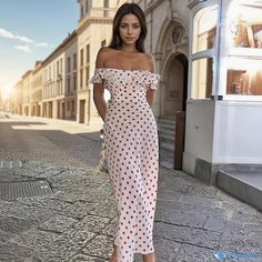 Orcajump - Polka Dot Print Dress with Sexy Waistline, Ruffled Hem and Spaghetti Straps Party Dress Summer, Dot Print Dress, Polka Dot Maxi Dresses, Elegant Party Dresses, Ciao Bella, Cooler Look, Backless Maxi Dresses, Summer Party Dress, White Maxi Dresses