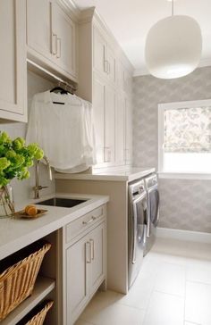 Beautiful laundry room and mud room ideas for 2024, with cabinet and color trends, decor and design inspiration, lighting, tile ideas, small laundry rooms, mudroom storage and organization ideas, and more! #laundry #room #storage #ideas Conventional House Design, Coastal Laundry Room, Laundry Quotes, Elegant Laundry Room, Transitional Laundry Room, Laundry Room Storage Shelves, Room Storage Diy, Pantry Laundry