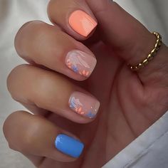 #nailcare  #healthynails  #nailroutine  #nailhealth  #manicuretips  #nailcaretips  #strongnails  #nailgoals  #selfcare  #beautytips Nail Short, Nagellack Trends, Short Fake Nails, Short Press On Nails, Easy Nails, Flower Nail Designs, Vacation Nails, Blue Nail