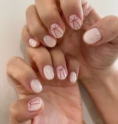 Minimal Nail Ideas, Fake Nails Designs, Hello Nails, Hippie Nails, Art Design Ideas, Flower Colors, Minimal Nails, Casual Nails