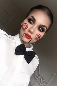 41 Easy DIY Halloween Makeup Looks | Page 4 of 4 | StayGlam Halloween Makeup Diy Easy, Halloween Makeup Clown, Diy Halloween Makeup