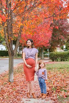 Holly wears the Erin maternity skirt   Jarrah tee, and Penny wears the Mini Briar sweater. All patterns from Megan Nielsen Patterns New Mommy, Pregnancy Wardrobe, Mommy And Me, Brown Color, Penny