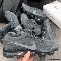 Click To Nike sneakers promo-sale-50-off For:  -women's shoes   -women's classy style  -men's classy style   -men's shoes Estilo Fitness, Nike Vapormax, Air Shoes, Nike Air Shoes, Shoes Sneakers Nike