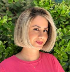 Italian Bob Haircut, Bubble Bob, Italian Bob, Long Bob Blonde, Bob Ideas, The Right Hairstyles, Trendy Bob Hairstyles, Face Framing Bangs, Creamy Blonde