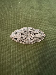 Patented Coro style Duette Clip Patented but not signed Excellent condition Elegant Silver Brooches For Formal Occasions, Elegant Brooches For Vintage Events, Elegant Silver Brooches For Vintage Events, Classic Evening Brooch, Dress Clips, Vintage Dragon, Abandoned House, Vintage Monet, Dress Clip