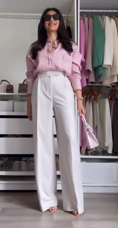 White Slacks Outfit Classy, Office Outfits Women Casual, Formal Pant, Winter Fashion Outfits Casual, Business Outfits Women, Outfit Layout, Office Outfits Women, Hijabi Outfits Casual, White Trousers