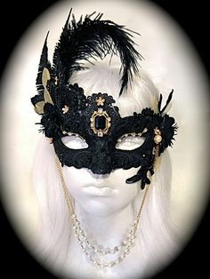 Swan Masquerade Mask, Masquerade Mask Diy, Masquerade Prom, The Mask Costume, Mask Masquerade, Lace Mask, Venetian Masks, Venetian Mask