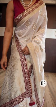 Banarasi Saree Look For Wedding, Partywear Sarees Designer, Indian Wedding Engagement, Haldi Wear, Partywear Sarees, Designer Sari, Simple Saree Designs, Silk Design, New Saree Designs