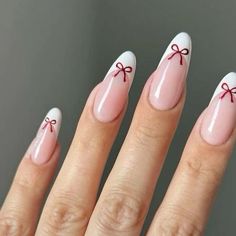 Cute Acrylic Christmas Nails, Nails Acrylic Designs Christmas, Chrismath Nails, Christmas Simple Nail Ideas, Nail Not Acrylic, Cute Gel Christmas Nails, Cute Subtle Christmas Nails, Xmas Bow Nails, Cute Nail Ideas For Christmas