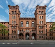 the large building has many windows on it