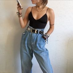 Vintage mom jeans || very good condition || size 14 but also look good oversized, I'm size 6 for reference || follow my insta for free postage || ignore ### wavy rare retro vintage 00s 90s 80s urban sports sport festival y2k high waisted light wash denim boyfriend #cybermonday Highwaisted Jeans, Mama Jeans, Fest Outfits, Outfits 90s, Vintage Mom Jeans, Look Retro, Outfit 90s, Baggy Style, Vintage Mom