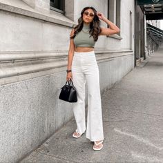 Zara White Marine White Jeans Zara Marine Jeans, Zara The Marine Straight, Marine Jeans, Straight Jeans Outfit, Flare Jeans Outfit, Dress Yoga Pants, Legs Outfit, Looks Jeans, Pleather Pants