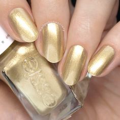 Essie Gel Couture Wedding Collection by Reem Acra >> Nail Polish Society Nail Polish Nail Art, Essie Gel Couture, Gel Couture, Essie Gel, Reem Acra, Random Ideas, Classy Style, Couture Wedding, Wedding Collection