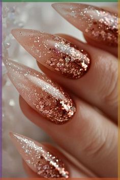 Rose Gold Sparkle Nails, Gold Sparkle Nails, New Year's Eve Nails, Nails Girly, Rose Gold Nail, Classy Nail Art Ideas, New Years Nails, Mint Green Nails