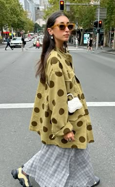 Bold Colors Outfits, Color Outfits, Printed Jacket, Trendy Street Style, Fashion Female, Jacket For Women, 2024 Fashion, Street Style Looks, Event Dresses