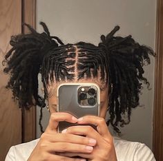 Locks Hairstyle, Short Dreadlocks Styles, Girl Aesthetics, Faux Locs Hairstyles, Dreadlock Style, Dreadlock Styles, Hair Twist Styles