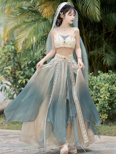 ❤︎Arabian Nights China Exotic Top Skirt Veil Set❤︎ Traditional Clothing African, Asian Evening Dress, Hanfu Skirt Pattern, Arabian Night Outfit, Air Nomad Clothes, Greek Aesthetic Fashion, Arabian Nights Outfit, Chinese Traditional Dress Princesses, Dunhuang Hanfu