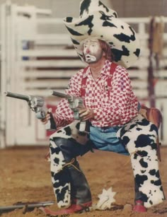 Rodeo Makeup Ideas, Rodeo Makeup, Clown Makeup Halloween, Cowgirl Halloween Costume, Bucking Bulls, National Finals Rodeo