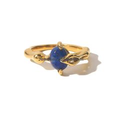 Detail Metal : 925 Silver, 9K Gold, 14K Gold Gemstone: Lapis lazuli Gem color: Blue Ring Size : All standard ring sizes are available Custom Option:  Yes This beautiful handmade ring features a stunning combination of Lapis Lazuli and Blue Lasurite gemstones, elegantly set in 14k gold plating. The French Lifestyle design adds a touch of sophistication to this boho-style statement ring, making it perfect for any occasion. The blue gemstones are believed to promote inner peace and tranquility, while the gold plating symbolizes luxury and elegance. This ring is a perfect addition to any jewelry collection and is sure to impress with its unique design. This stacking ring is easy to wear and can be combined with other rings for a trendy, layered look. It is also a great gift idea for your loved Rings Blue, Lapis Lazuli Blue, French Lifestyle, Lapis Ring, Lapis Lazuli Ring, Luxury Rings, Ring Oval, Boho Stil, Blue Gemstones