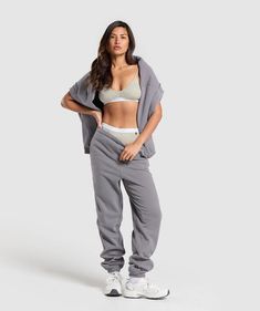 IN YOUR COSY ERA Meet your new wardrobe staples. Movie nights in, spilling the tea to your bestie, or a throw-on piece post-workout, we’ve got you covered with your new faves. Upgrade your rest day style to a ten. • Internal drawcord waistband to allow you to style these soft Joggers however you fancy • Open side pockets to carry your must-haves • Cuffed ankles for a flattering fit • Embroidered Sharkhead logo to the front and a raw edge patch logo on the back SIZE & FIT• Oversized fit• Mid- Gym Jacket, Soft Joggers, Rest Day, Gym Fits, Leggings Hoodie, Movie Nights, Body Building Women, Fleece Joggers, Jogger Sweatpants