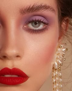 Editorial Make-up, Look 80s, Midsummer Dream, Bright Red Lipstick, Retro Makeup