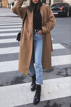 ` Casual Bar Outfits, Style Icons Women, Vest Outfits Men, Look Casual Chic, Fashion Trends Winter, Trendy Fall, Vest Outfits, Trendy Style, 가을 패션