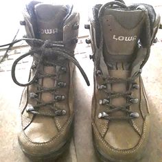 Lowa Renegade Hiking Boots Women's Size Eu 37 Very Lightly Used, Had Plenty Of Tired Life Left. Lowa Renegade, Hiking Boots, Womens Boots, Hiking, Womens Sizes, Women Shoes, Boots, Women Shopping, Color