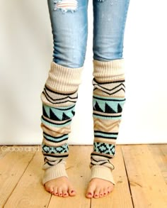 YES!!!! Love them very much...for Christmas please:) Aztec Leg Warmers - tribal print boot socks legwarmers - over the knee leg warmers - grace and lace Quoi Porter, Grace And Lace, Leg Warmer, Boot Print, Rock Revival Jeans, Fashion Hub, Armani Jeans, Knee Socks, Beauty And Fashion