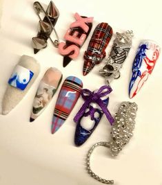 Complex Nail Art, Junk Nails, Really Cute Nails, Bling Acrylic Nails, Unique Nails, Funky Nails