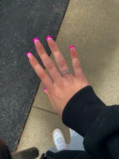 Pink French Tip Acrylic Nails Coffin, Square Acrylic Nails Designs French Tips, Basic Short Pink Nails, Pink Nail Inspo Acrylic Coffin, Acrylic Nails Inspiration Square, Barbie Biab Nails, Fuschia Pink French Tip Nails, Square French Tip Acrylic Nails Colorful, Light Pink With Hot Pink Tip Nails