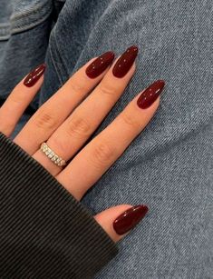 Maroon Nail Designs, Deep Red Nails, Dark Red Nails, Wine Nails, Maroon Nails, Red Acrylic Nails, Almond Shape Nails, Red Nail Designs, Almond Nails Designs