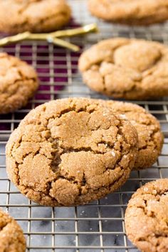 several cookies cooling on a wire rack