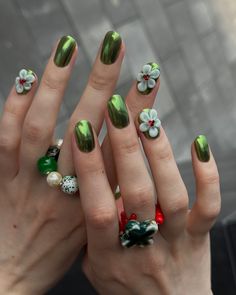 NAILMAMKA | green powder 🙂‍↔️ | Instagram Green Korean Nails, Nails 2025, Asian Nails, Nail Ring, Green Powder, Best Nail Art