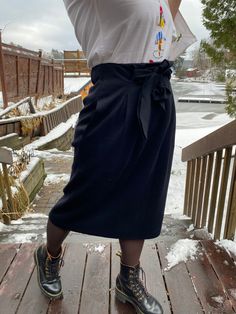 "Women's Vintage Wool Skirt.  Size 10 skirt by \"Roue\"Made of pure virgin wool. Fits true to size. Midi length with high waist and large bow tie. Paper bag style. Lovely vintage condition, zipper back and fully lined. Measured flat and in inches. Waist - 15 in Hips - 21 in Length - 29 in" Winter Lined Black Pencil Skirt, Little Black Skirt, Vintage Wool Skirt, Sarah White, Rock Vintage, Skirt Knee Length, Office Skirt, Wool Skirt, Large Bow