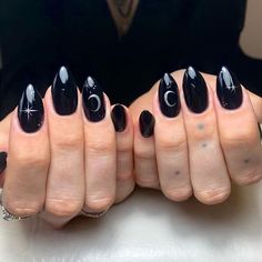 Simple Spooky Nails Black, Simple Black Acrylic Nail Designs, Black Nails With Moon Design, Nails Black With Design, Nails Acrylic Witchy, Black Nail Designs Moon, Witchy Dip Nails, Subtle Witchy Nails, Almond Nails Witchy