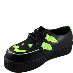 Brand New In Box. Glow In The Dark Size 8 Halloween Platform Heels For Alternative Fashion, Halloween Platform Lace-up Boots, Beetlejuice Shoes, Grunge Halloween Platform Boots, Goth Shoes Platform Neon, Michael Kors Slides, Underground Shoes, Heart Platforms, Pink Platform Heels