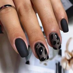 Маникюр - @modnailru Fall Toe Nails, Black Coffin Nails, Black Acrylic Nails, Nail Color Trends, Square Nail Designs, Her Nails, Short Square Acrylic Nails, Square Acrylic Nails