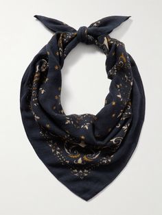 Hartford’s scarf is printed with a paisley pattern inspired by traditional bandanas. It's crafted from lightweight wool and works well knotted around your neck or tucked into your back pocket. Scarf Aesthetic, Mother Bird, Christmas Gift Inspiration, Scarf Men, Paisley Pattern, Wool Scarf, Inspirational Gifts, Paisley, Christmas Gifts