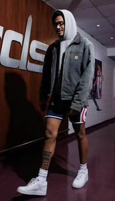 Nba Players Outfits, Jordan Poole Outfit, Soft Boy Style, Jordans Outfits, Jordan Poole, Nba Outfit, Bola Basket, Basketball Photography, Basketball Clothes