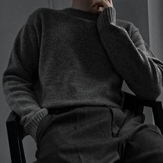 Dark Academia Aesthetic Outfit Men, Dark Academia Fashion Men, Dark Academia Outfits Men, Academia Aesthetic Outfit Men, Grey Sweater Outfit, Academia Aesthetic Outfit, Sweater Outfits Men, Aesthetic Outfits Men, Academia Style