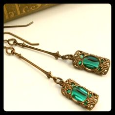 These Gorgeous Earrings Would Make A Very Beautiful Addition To Your Earring Collection. *Comes With A Jewelry Gift Bag & A Free Gift. Vintage Jewelry Eragem, Arts And Crafts Era Jewelry, Green Ceramic Earrings, Crystal Drop Earrings Wedding, Light Green Earrings, Dark Jewelry, Engagement Earrings, Wedding Earrings Drop, Stone Dangle Earrings